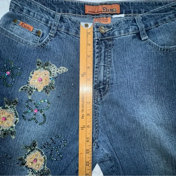 Vintage Daniel Y2K Floral Beaded Jeans - Picture 4 of 13